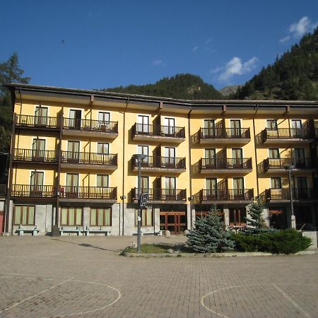 Casalpina Don Barra Hotel Pragelato Exterior foto
